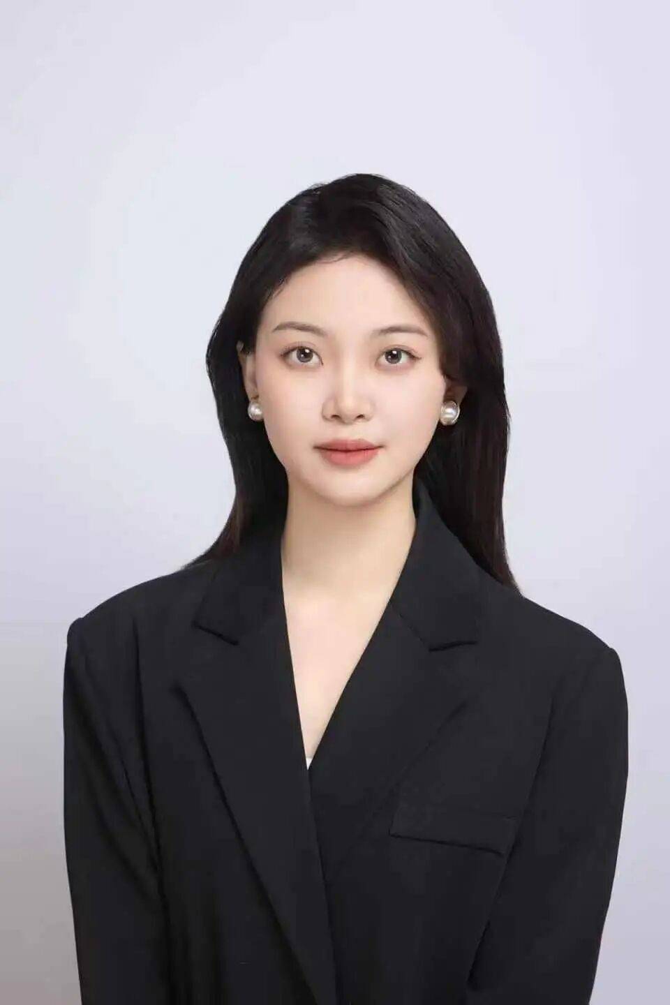 律师风采 许馨元——以专业赢得信赖当好客户的法律服务护航人